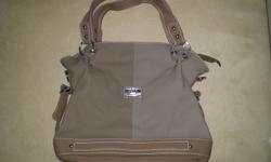 BRAND NEW Brown Polo Kaisini Shoulder Bag
 
Approximate Dimensions: 10.5? Height x 14.5? Length x 4? Width
 
Top zipper closure
 
Interior zippered compartment in center of shoulder bag
 
Interior zippered compartment on backside of shoulder bag
 
Two
