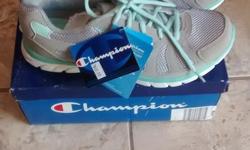 Brand New - Ladies Beautiful Champion Shoes in excellent condition. Size 9.
Asking $45 Firm.
Pick up only please.
Thank-you!
**Please view my other ads**