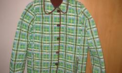 "TWO IN ONE" SPRING, SUMMER & FALL JACKET!
Wear on either side: plain brown, or else green plaid.
It is lovely.
Size Medium.
Click on photo to view enlarged version. Price is FIRM. Please view all my ads, as there are so many interesting items!
Please