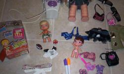 Have one big Bratz Doll and 2 small Bratz dolls. Comes with clothes and everything in the pictures.
Posted with Used.ca app