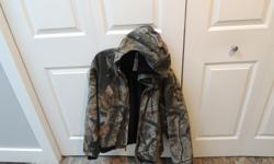 Real Tree and Mossy Oak Camo Clothes. Excellent condition, worn once, maybe twice. Went on only two hunting trips and didn't wear everything. No more hunting trips so don't need the clothes.
Real Tree Camouflage, Carhartt Pants, drawstring at the cuff,