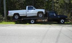 Make
Chevrolet
Model
3500
Year
1978
Colour
black
kms
100000
Trans
Automatic
Car hauler with 454 on propane, turbo 400 auto trans, hydraulic over electric beavertail with deck winch. Deck measures 15'8'' with 2'6'' ramps that pullout from the deck. Needs a