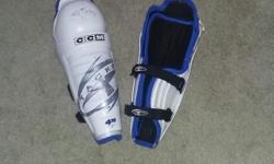 CCM 452 Tacks hockey Shin Guards, size: 12" (30 cm). Have been cleaned