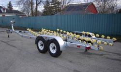 Trailerworld manufactures custom boat trailers specific to your needs.
We build tandem and tri-axel trailers built to spec! (single axel not available)
Call and let us know what you?re hauling and we?ll be glad to help. We only offer galvanized boat