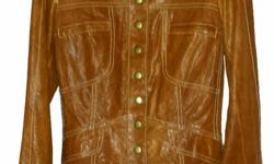 Very lightly worn,
Danier jacket, Italian leather.
Size 2xs ( UK 6-8)
Located in Qualicum Beach but will deliver to Nanaimo.