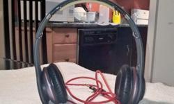 I AM SELLING "REAL" DR. DRE SOLO HEADPHONES....IN EXCELLENT CONDITION AND SOUND AWESOME
250-361-7272