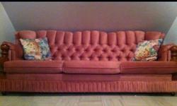 A dusty rose couch set (couch, loveseat, and chair) in great condition. Includes floral throw pillows for the couch and loveseat.
This ad was posted with the Kijiji Classifieds app.