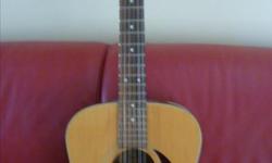 Vintage 1972 Fender 12 string acoustic guitar.
With hard case.
Beautiful tone.