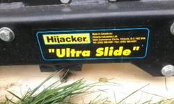 High Jacker ultra size double pivot fifth wheel hitch .Give me an offer!!!!!!!!