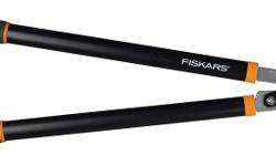 FISKARS 28" Power-Lever Bypass Lopper
- brand new never used
- $30 firm
PRODUCT DESCRIPTION:
The Power-LeverÂ® design doubles leverage versus single pivot loppers. A shock-absorbing bumper reduces the stress of each cut. Bypass blade design for cutting
