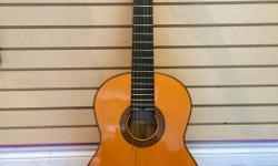 This beautiful, exquisite and super lightweight F-2 Manuel Contreras II Flamenco guitar is in very good condition. It includes a signature deluxe hardshell case. The guitar has very flamenco sound with strong projection. When comparing the F range guitars