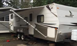 26' travel trailer for rent. You tow or I tow for a fee depending where. $375.00 a week based on 7 days. Daily rate available as well.
Trailer sleeps max 8. Queen bed up front, table and couch fold down, and two bunks in the back. Half tub with shower,