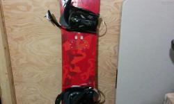 Forum JP Walker snowboard. Size 159cm.
FireFly Krave Bindings.
Only used a few times,
$175 obo