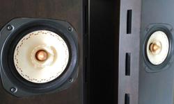 Fostex drivers hand eNabled with damped baskets and wooden enabled phase plug - all from Planet 10 audio.
Magical sounding with tube amps from 4 to 10 watts, sound very good with quality solid state amps too.
Cabinets made and veneered by a cabinet maker,