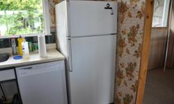 House Reno - getting new appliances.
All in good condition - cook top is worn on edges.
Best offer - takes all.
Westinghouse Fridge - works great. good freezer too.
Frigidaire Dishwasher - not plug in - hard wired - SOLD
Frigidaire electric Wall oven -