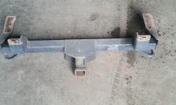 Front receiver hitch came off my 1996 Ford exelent condition 160 obo call or text 250 295 2021