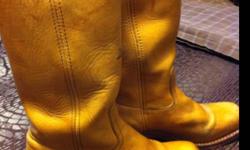 Size 8.5 tan/yellowish leather boots.  Still available as of Dec. 17! This ad was posted with the Kijiji Classifieds app.