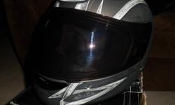 mint in original box
GMAX size medium this helmet has a red light in the rear that you can turn off and on for riding at night (batteries included)
this ad will be deleted when helmet is sold ($75 OBO!
thanks