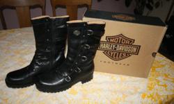Harley-Davidson boots.
Women Size 11.
Worn once, perfect condition.
$80.00.