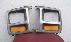 1980 - 86 FORD F150 HEAD LIGHT BEZELS, WITH SIGNAL LIGHT, IN VERY GOOD CONDITION. $20. EACH. PH. 791-0077