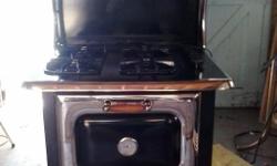 4 burner gas stove , chrome & black