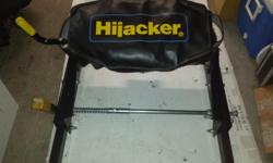 Hijacker - "Ultra Slide" - 16,000 lb - Double Pivot
This hitch is in excellent, near new condition.
It is complete with bed rails, mounting hardware and cover.
Please call
250-228-2871
or email