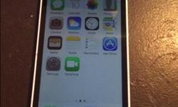 iPhone 5C, Bell, 8gb
White
Wall charger and usb cable