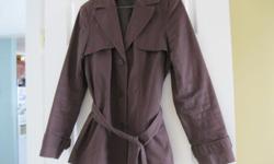 Cute brown, belted jacket with nice detail. As new, size small. Cotton, washable.