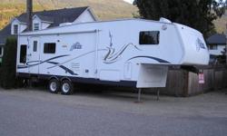 2005 jazz model 2760 30' 5th wheel. has only traveled approx.1200 kms,is in great condition.has complete winter package.with heated tanks.etc,need it gone 22,500 obo.