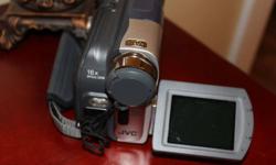 16x Optical Zoom, 700 x Digital zoom, auto LED light, LCD pull out screen approximately 2", takes mini dv tapes, comes with charger and carrying case, hardly used. Excellent condition.
