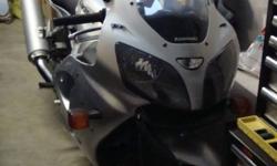 2006 KAWASAKI  ZZR 600
NEVER USED,STORED IN GARAGE,MINT CONDITION
NO SCRATCHES,NEVER DROPPED,INCLUDES HELMET
AND XL ICON JACKET,MY WIFE SAYS IT HAS TO GO.
HAVE ALL SERVICE RECORDS,SAYS I AM TO OLD
FART TO HAVE ONE.
 
'' NO PAYPAL''