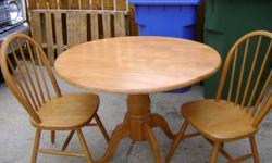 kitchen table  with two chairs, in excellent condition