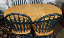 Expandable Wood Kitchen Table
North Nanaimo
250-585-6586 to view