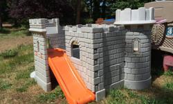 Little Tikes Castle in great shape. Located in Cobble Hill.