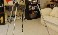 Strong, sturdy and reliable, the Triman tripod is the ideal studio tripod. The geared centre column has a non roll-back feature and has a threaded 3/8" mount on the bottom of the column to allow low angle shots. Twin shank leg design, built-in spirit