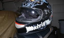 New PGR never used XL motorcycle helmet, dual visor design with one touch integrated inner sunshield. DOT approved. Full front and back air flow, very light weight?.. Call 250-417-1173 or respond to this ad.