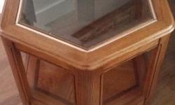 1 coffee table
2 end tables
Oak and smoked glass
Moving must sell