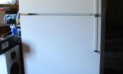 Older Westinghouse refrigerator. Works great and has a clean, undamaged interior. No longer needed - make me an offer.