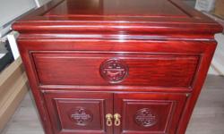 Oriental Rosewood End Table
Excellent condition
Height 22"
Width 22"
Depth 22"
Please telephone to respond (land line, NO TEXTS please)
lamp table, coffee table, chinese