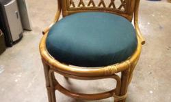 MINT CONDITION PARLOUR CHAIR VERY NICE
CALL ERIC
779-426-0110
