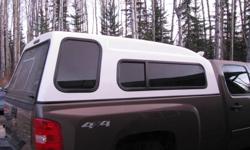 Range Rider Vista canopy off of 2008 chev/gmc long-box, white fiberglass this tinted side window, opening both sides, large rear door fits quad, 70" front width, 68" rear, will fit older models and other trucks, canopy like new, canopy in farmington,bc
