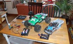 For sale Remote Control car RUCKUS ECX 1/10 MONSTER TRUCK. Used only fews times, perfect condition.
Sale with extra pieces, new aluminium schock set rear (oil) installed, start up tool box, 1 extra body (1 green and 1 silver), 1 extra Dynamite Speedpack?