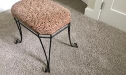 leapard print vanity stool; from winners; excellent condition; must pick up.
19.5"L by 14"D by 17.75"H
