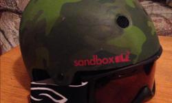 Size small, camo coloured Sandbox snowboard helmet with Smith goggles. They have a low light, amber lens. Helmet and goggles are both in good shape.
$35 obo