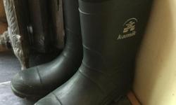 SIZE 11 KAMIK LINED RUBBER BOOTS
