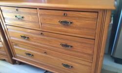 Solid maple, antique chest of drawers. Original hardware. Excellent condition.
Dimension - 33' high, 43" wide X 19" deep. Two smaller drawers at the top and two larger drawers.
There is a matching high boy for sale at $229 - if you are interested in both