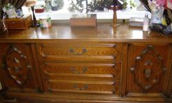 Triple Dresser
Two night stands
Cedar lined amoire
non smoking home