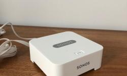 Like new, no scuffs or scratches. The Sonos Bridge:
- Provides a solution for homes where Wi-Fi doesn't reach all rooms
- Plugs into your Wi-Fi router to create a dedicated wireless network for your Sonos system
- Connects to your router so Sonos players