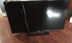 Sony Bravia flatscreen led TV.
2 hdmi ports, etc.
great condition, with remote
moved, don't need it