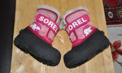 Girls pink snow boots size 8
Good condition
Lots of wear left in them.
JUST REDUCED!